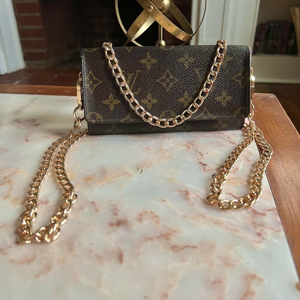 Louis Vuitton Monogram Bill Wallet on Chain, Crossbody MI1902